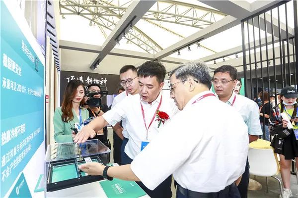 新一代CO2激光剝線機